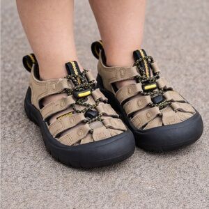 👣 KEEN Sandlers Toddler Waterproof – Size 9 👣